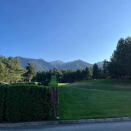 Pirin Golf Mountain View Apartman Razlog