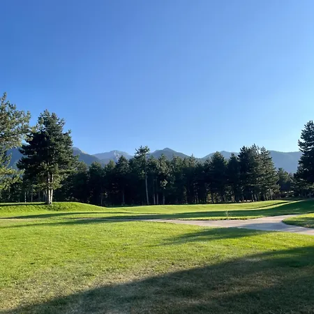 Pirin Golf Mountain View Apartman Razlog